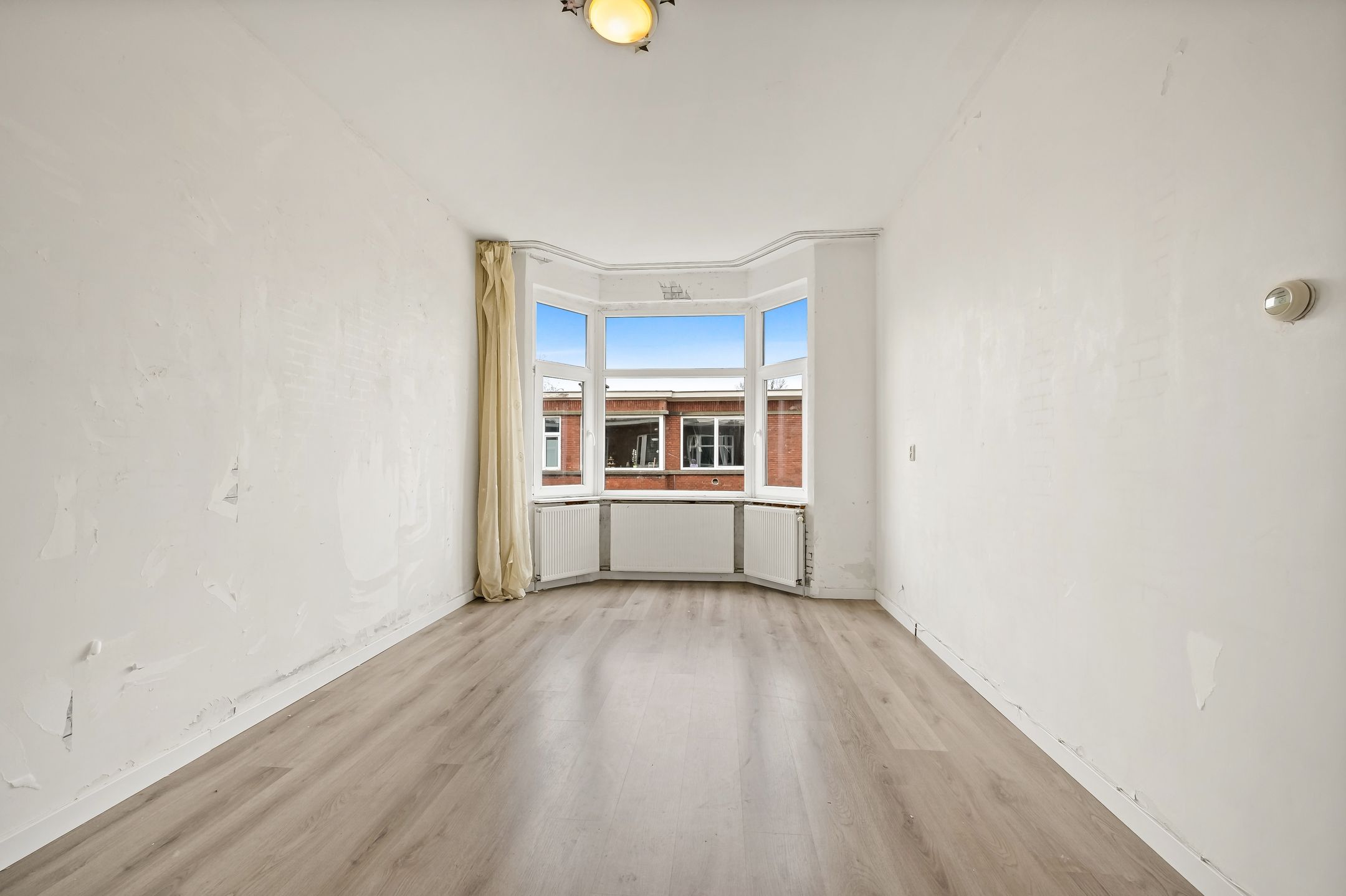 Photo 3 of Dautzenbergstraat 92