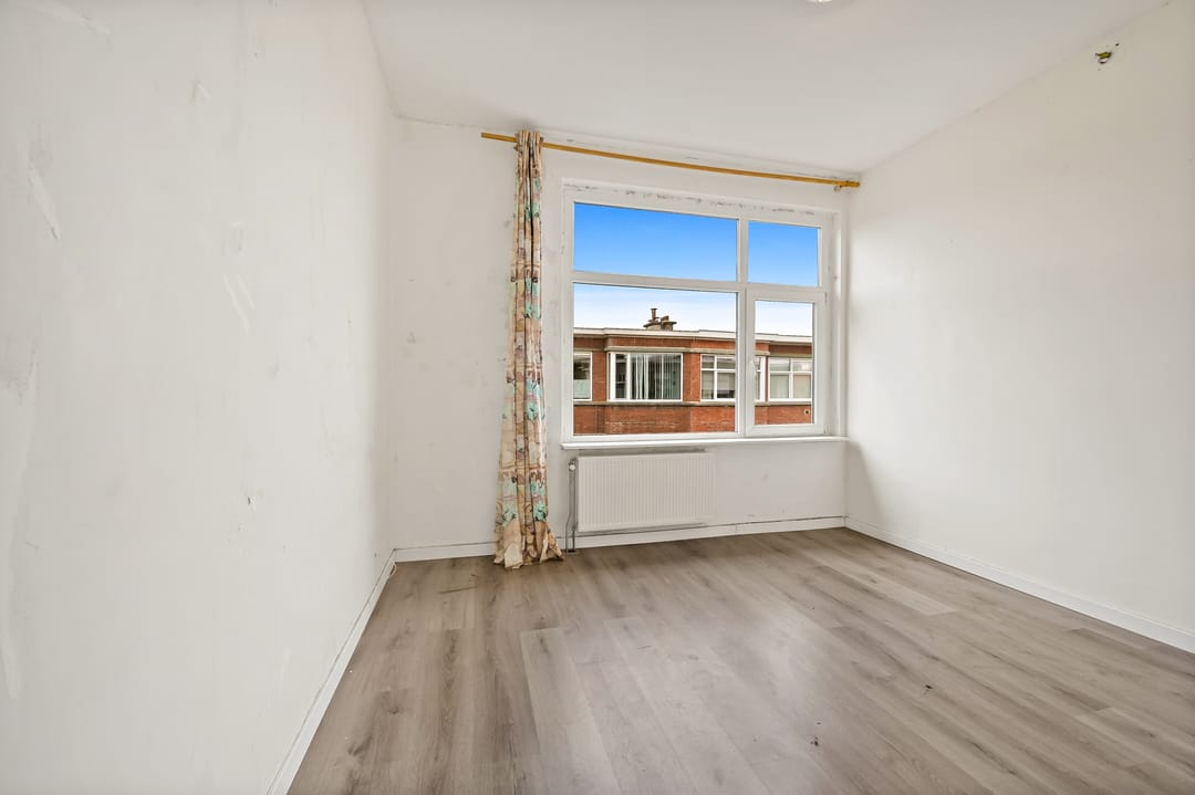 Photo 11 of Dautzenbergstraat 92