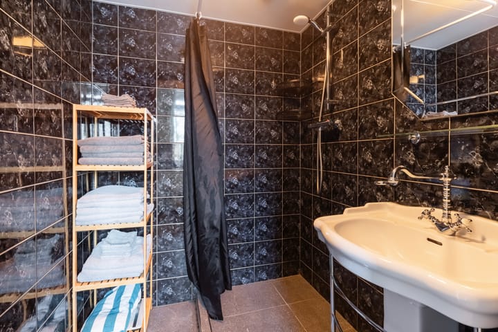 Photo 24 of Cort van der Lindenstraat 34