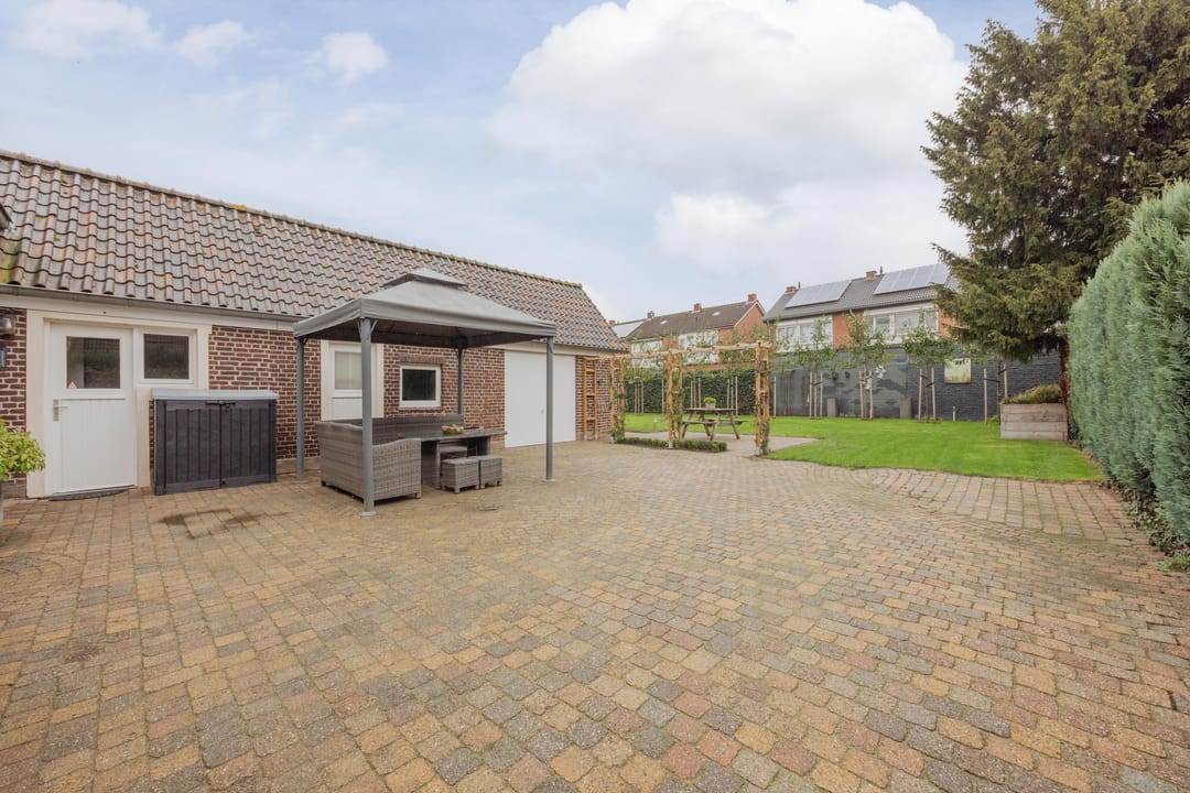 Photo 37 of Crommentuijnstraat 12