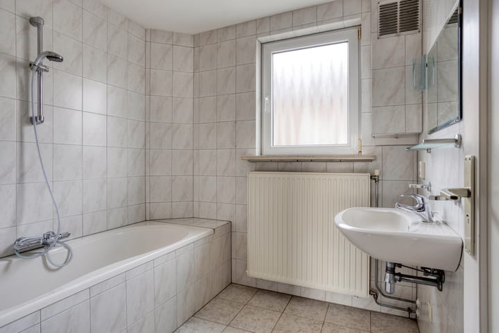 Photo 20 of Burgemeester Janssenstraat 39