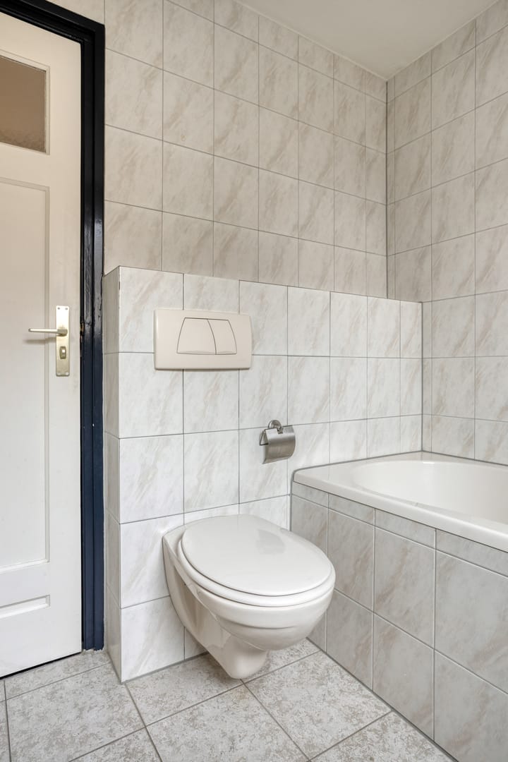 Photo 21 of Burgemeester Janssenstraat 39