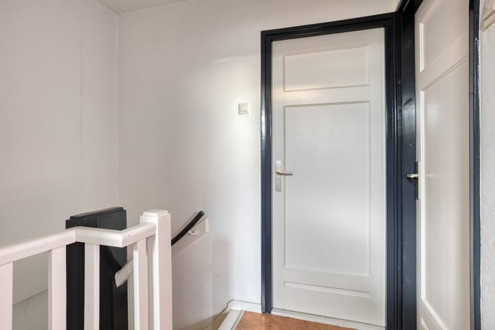 Photo 23 of Burgemeester Janssenstraat 39