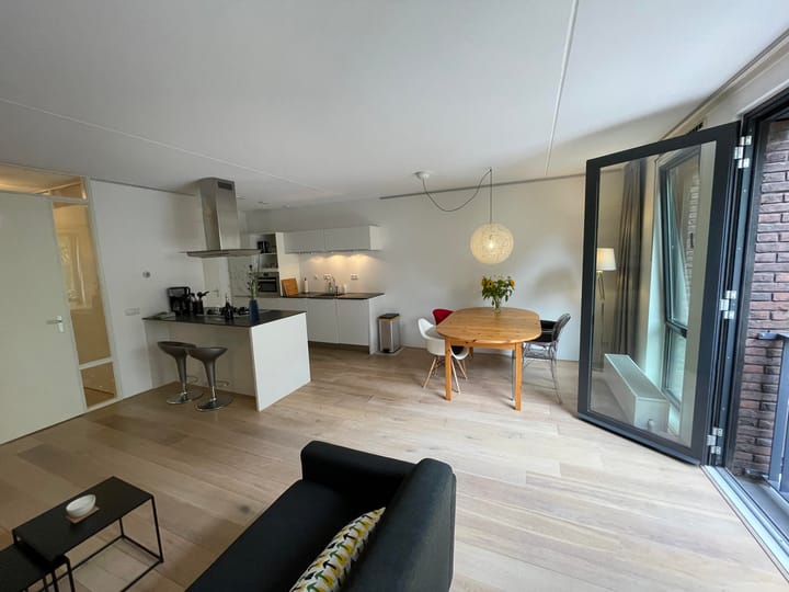 Foto 2 van Camperstraat 20-C