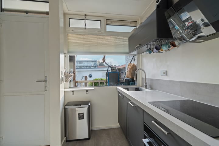 Photo 10 of Zwanebloemlaan 3