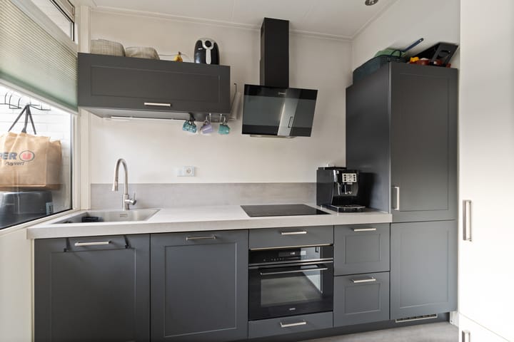 Photo 11 of Zwanebloemlaan 3