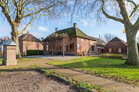 Dorpsplein 2 secondary image