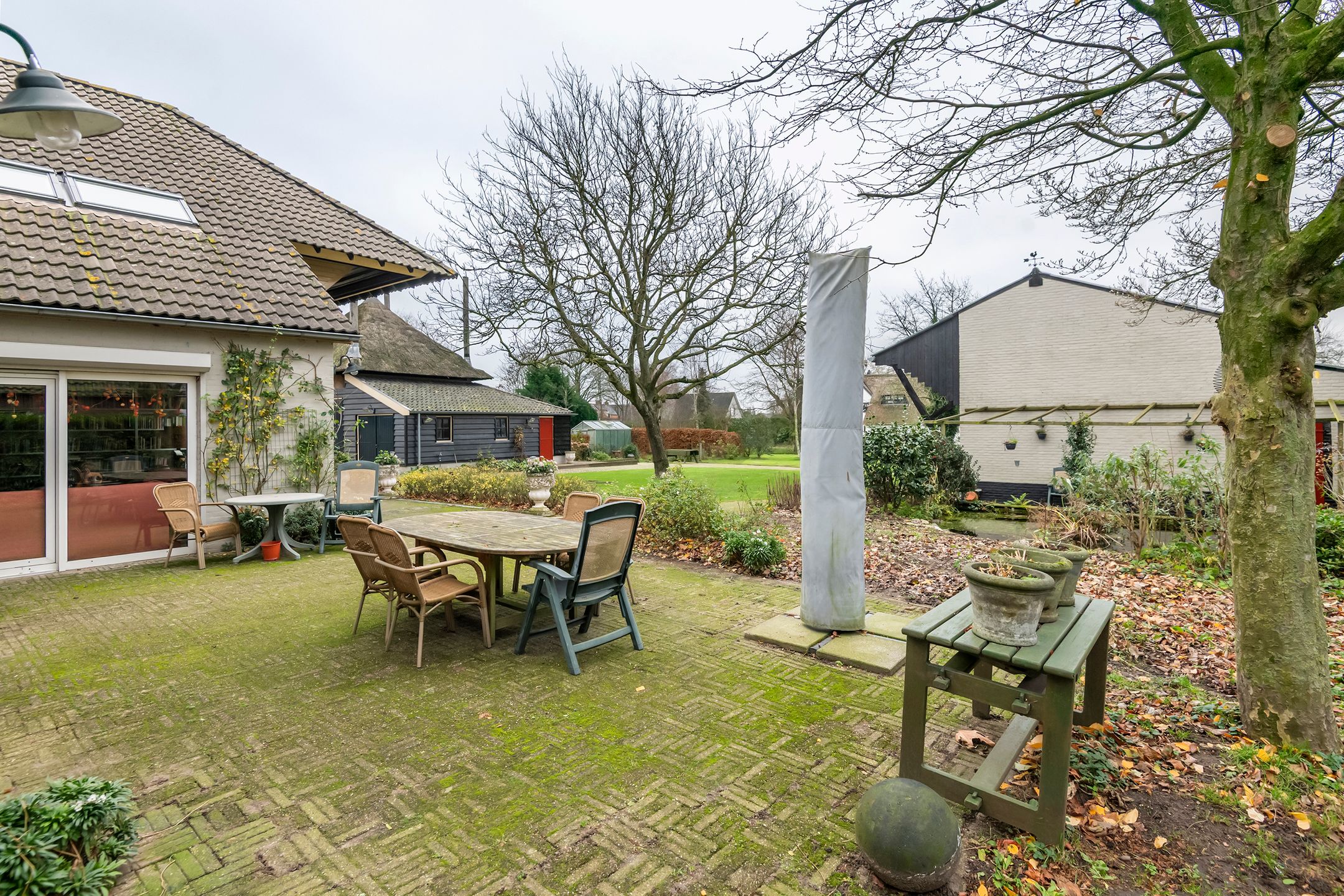 Foto 15 van Dorpsplein 2