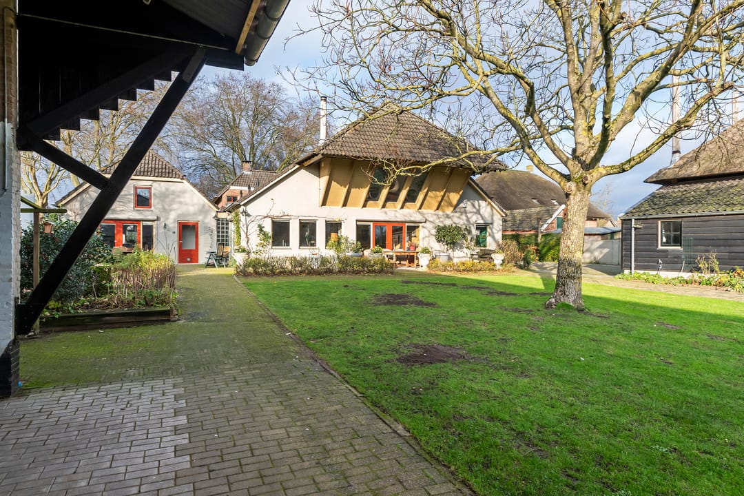 Foto 22 van Dorpsplein 2