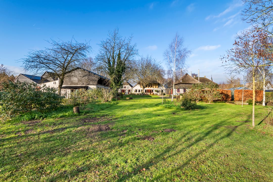 Foto 37 van Dorpsplein 2