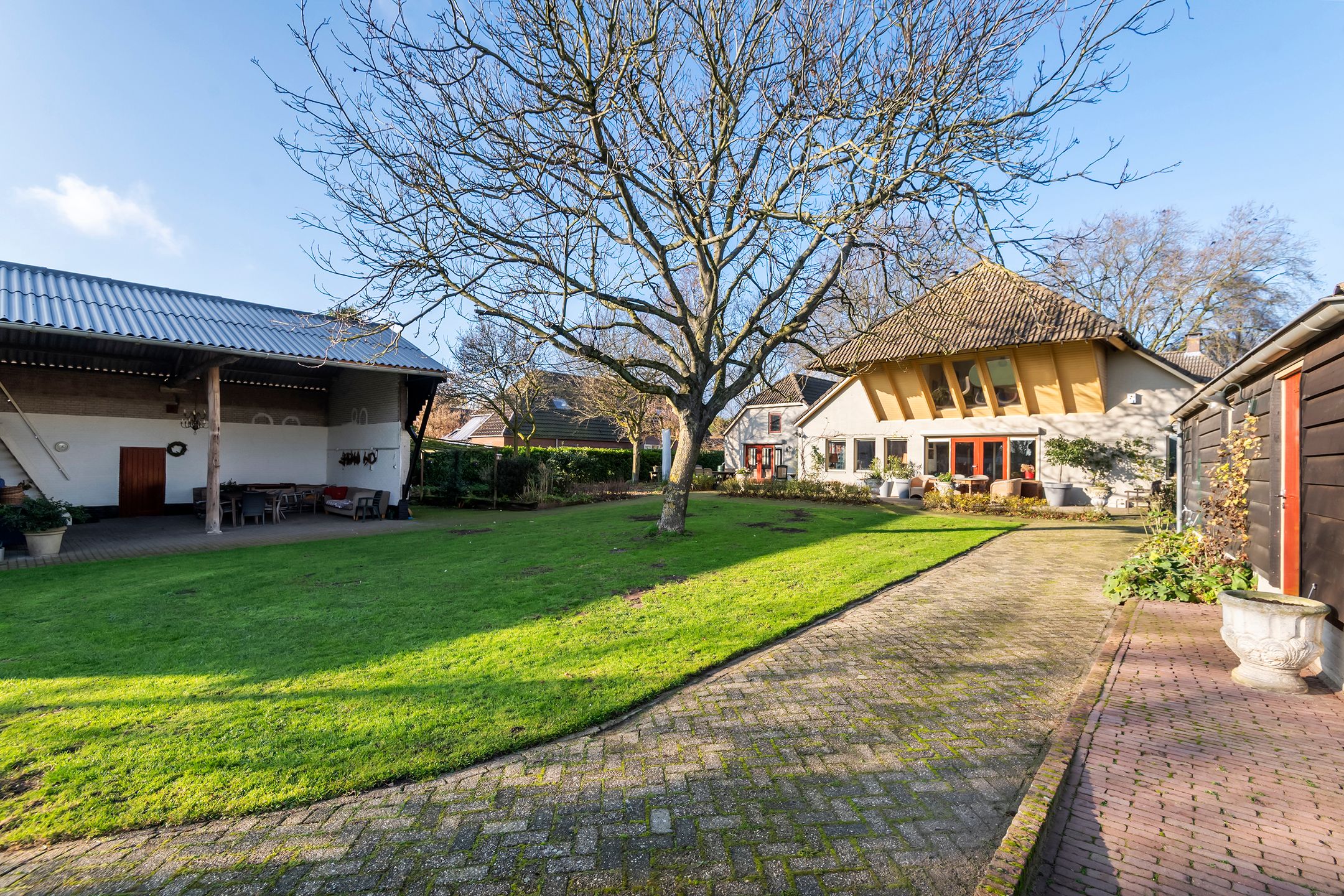 Foto 39 van Dorpsplein 2