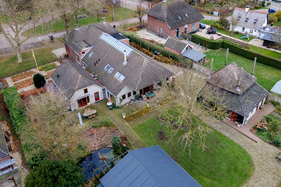 Foto 107 van Dorpsplein 2