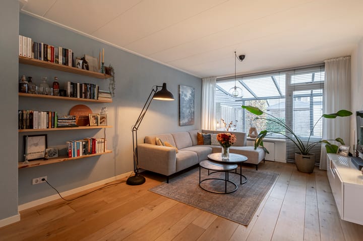 Foto 7 van van Wenastraat 9