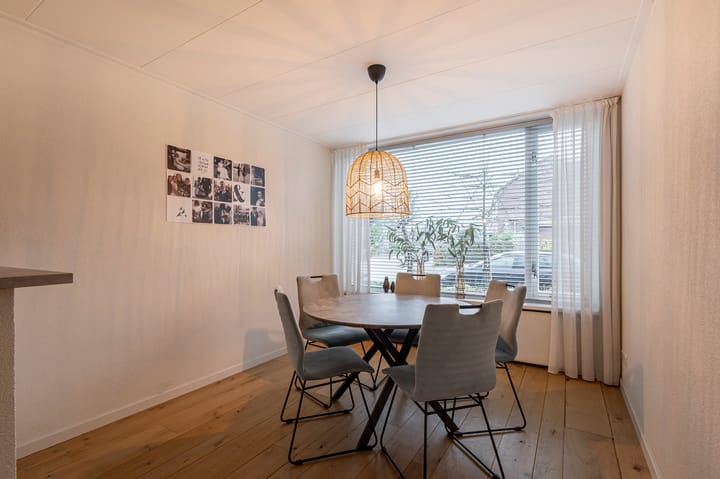 Foto 10 van van Wenastraat 9