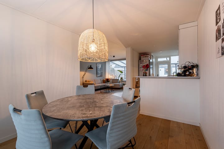 Foto 11 van van Wenastraat 9