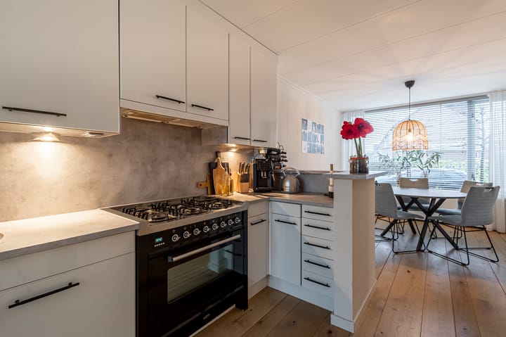 Foto 14 van van Wenastraat 9