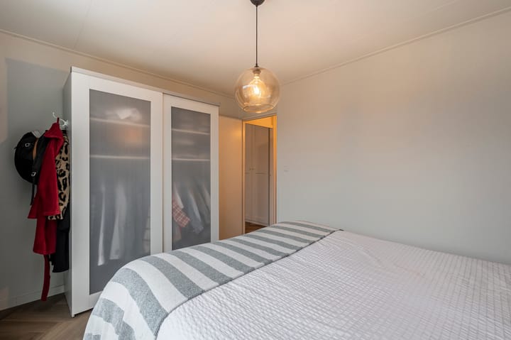 Foto 21 van van Wenastraat 9