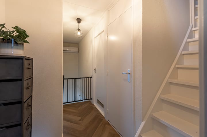 Foto 30 van van Wenastraat 9