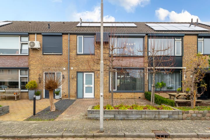 Foto 39 van van Wenastraat 9