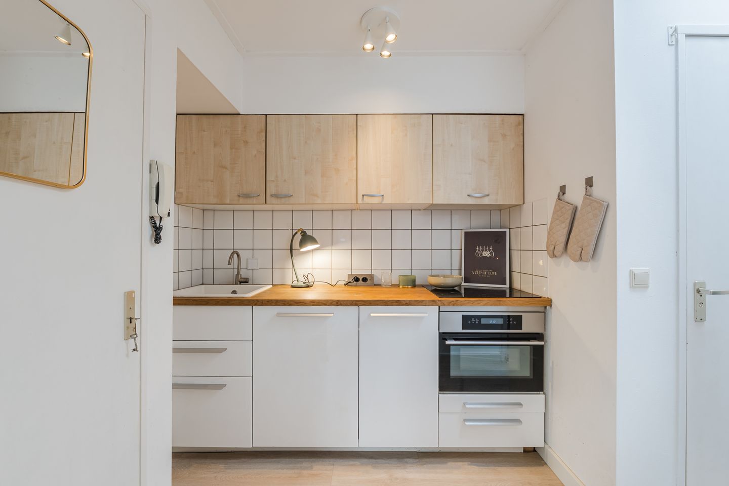 Photo 14 of Stoeldraaierstraat 15-A