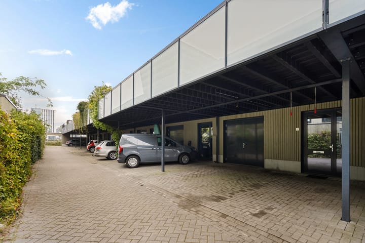 Foto 15 van Tonkensstraat 17