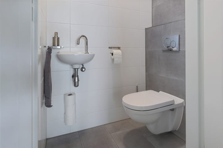 Foto 19 van Tonkensstraat 17