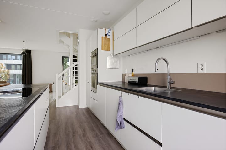 Foto 30 van Tonkensstraat 17