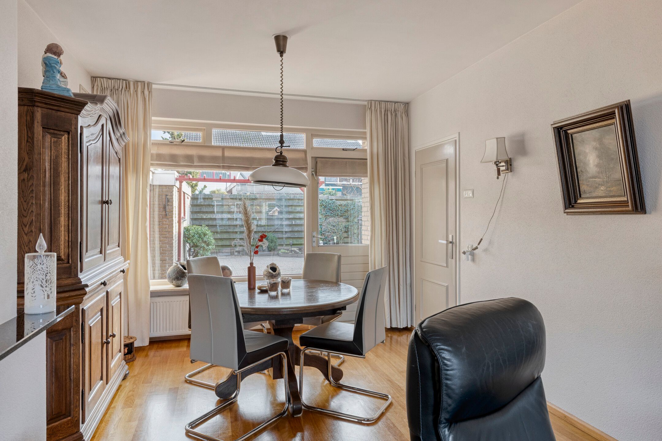 Photo 15 of Arentzenstraat 1