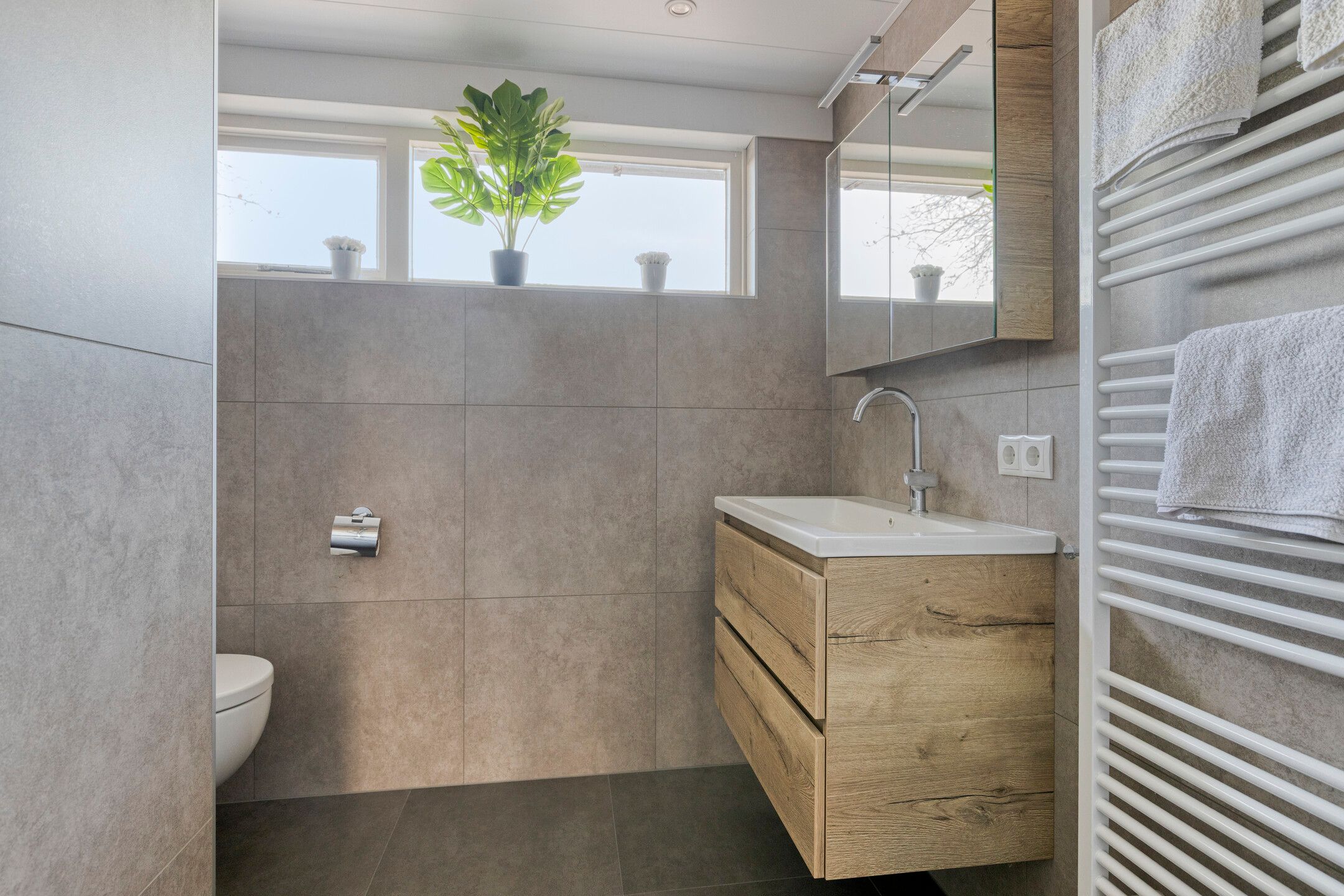 Photo 21 of Arentzenstraat 1