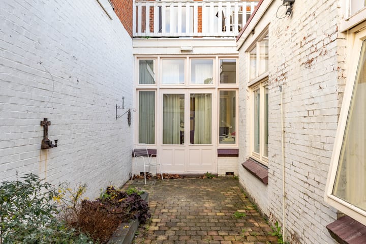 Foto 37 van Petrus Campersingel 17