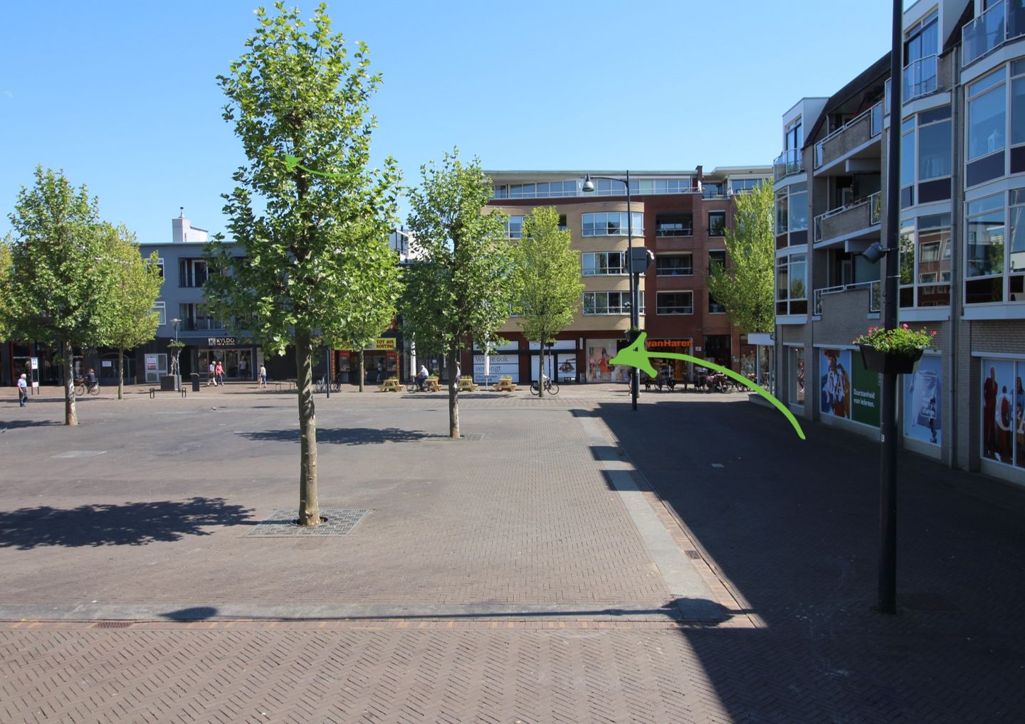 View photo 5 of Markt 17