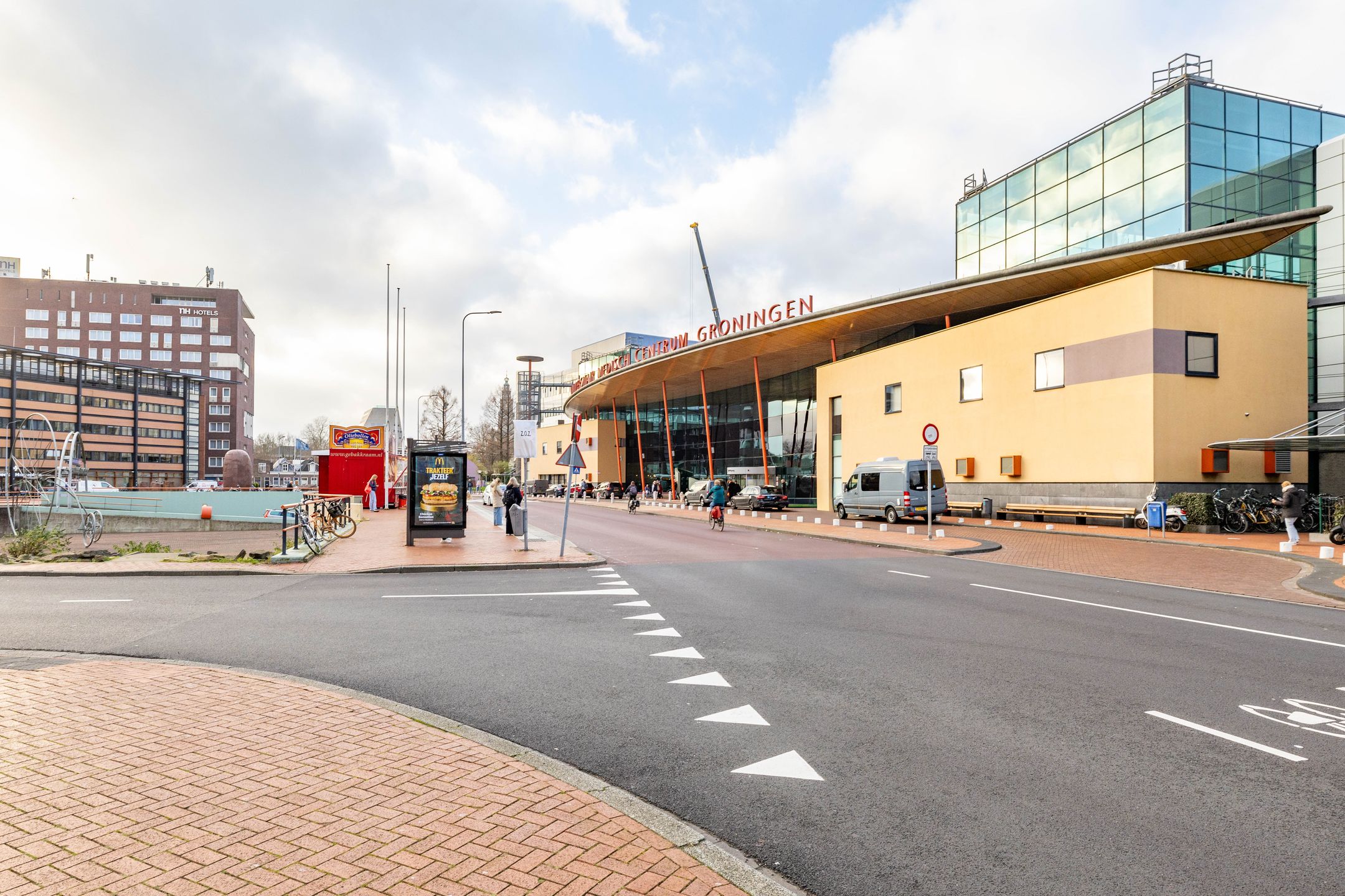 Foto 42 van Petrus Campersingel 17