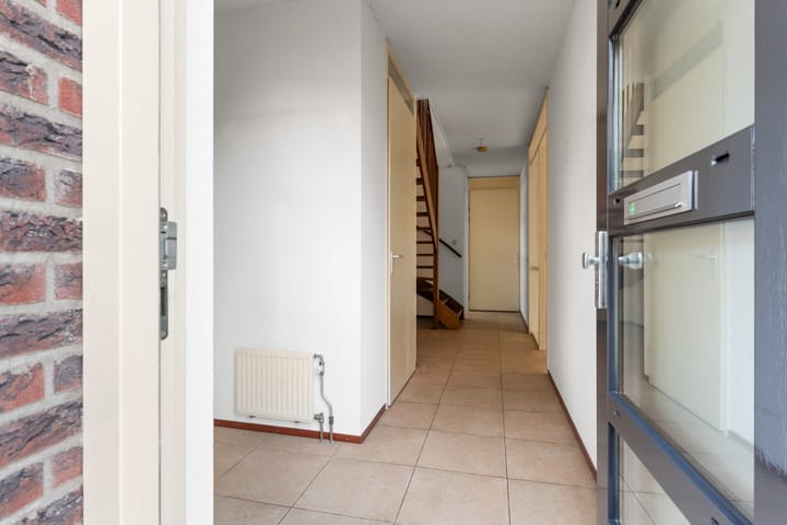 Foto 6 van Leeuwencamp 1