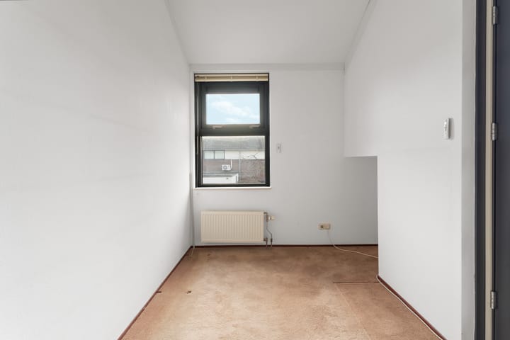 Foto 32 van Leeuwencamp 1