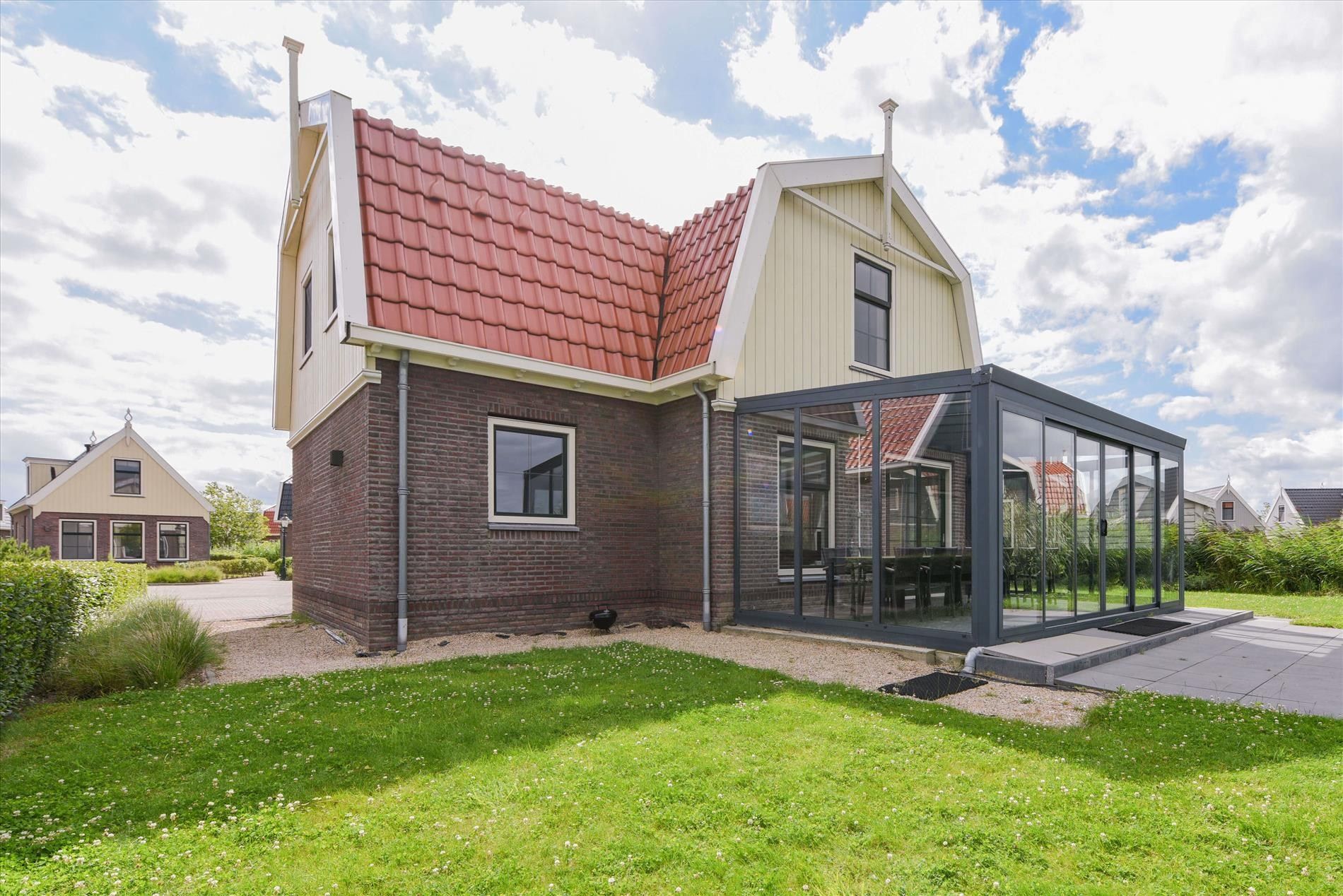 6-bedroom freehold villa in Uitdam — photo 4 of 5