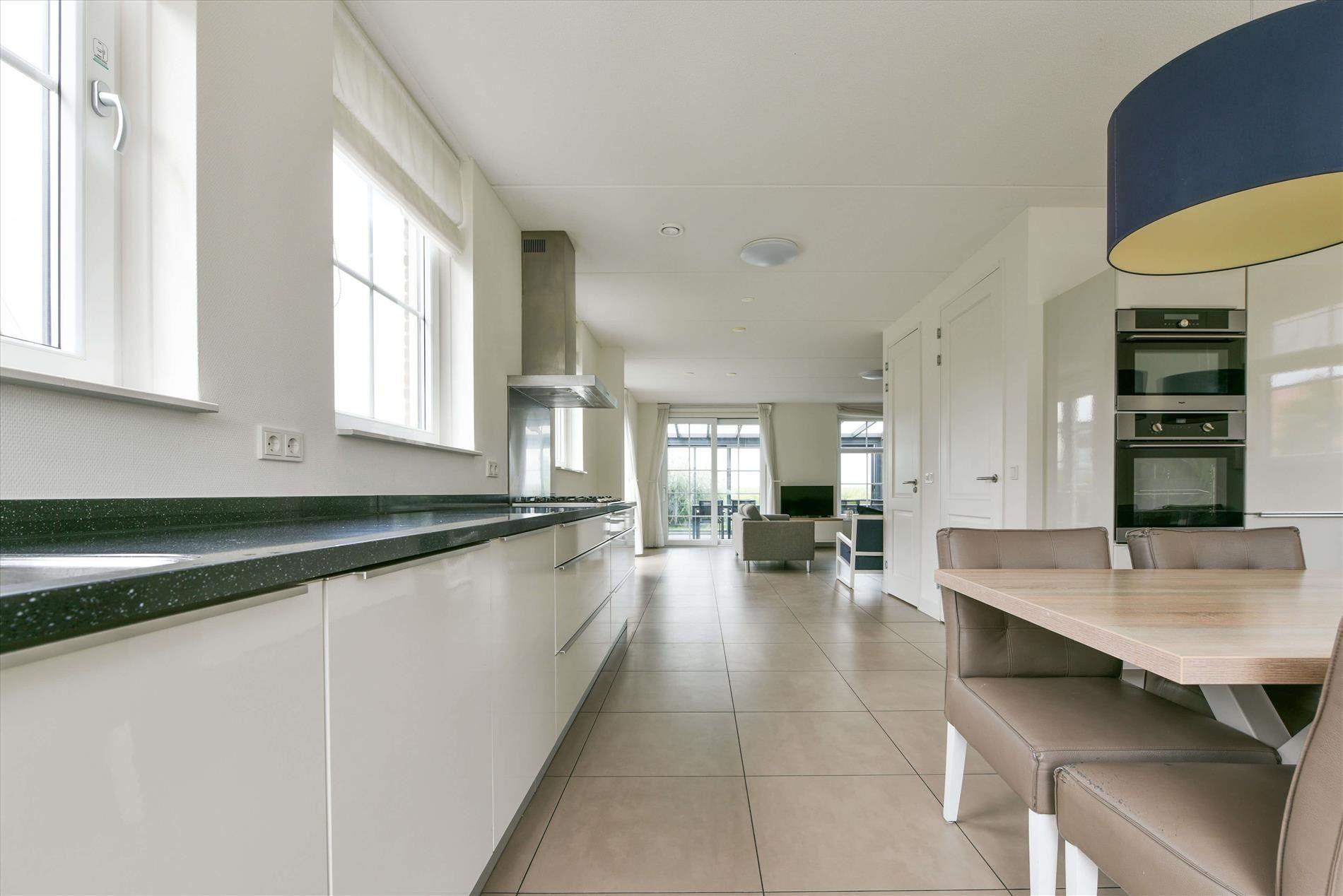 Photo 15 of Zeedijk 2-627