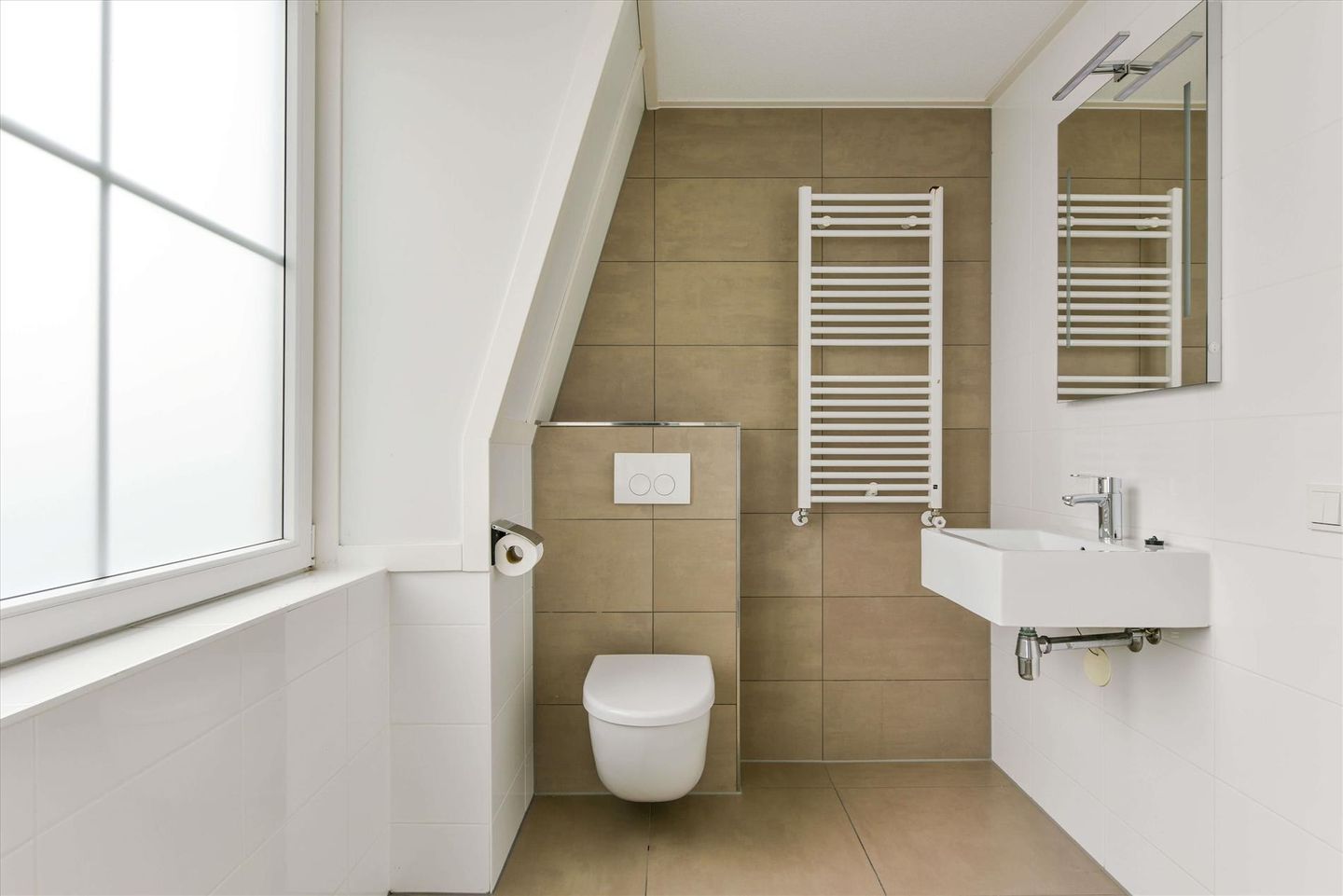 Photo 34 of Zeedijk 2-627