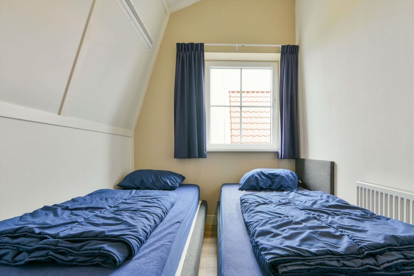 Photo 40 of Zeedijk 2-627