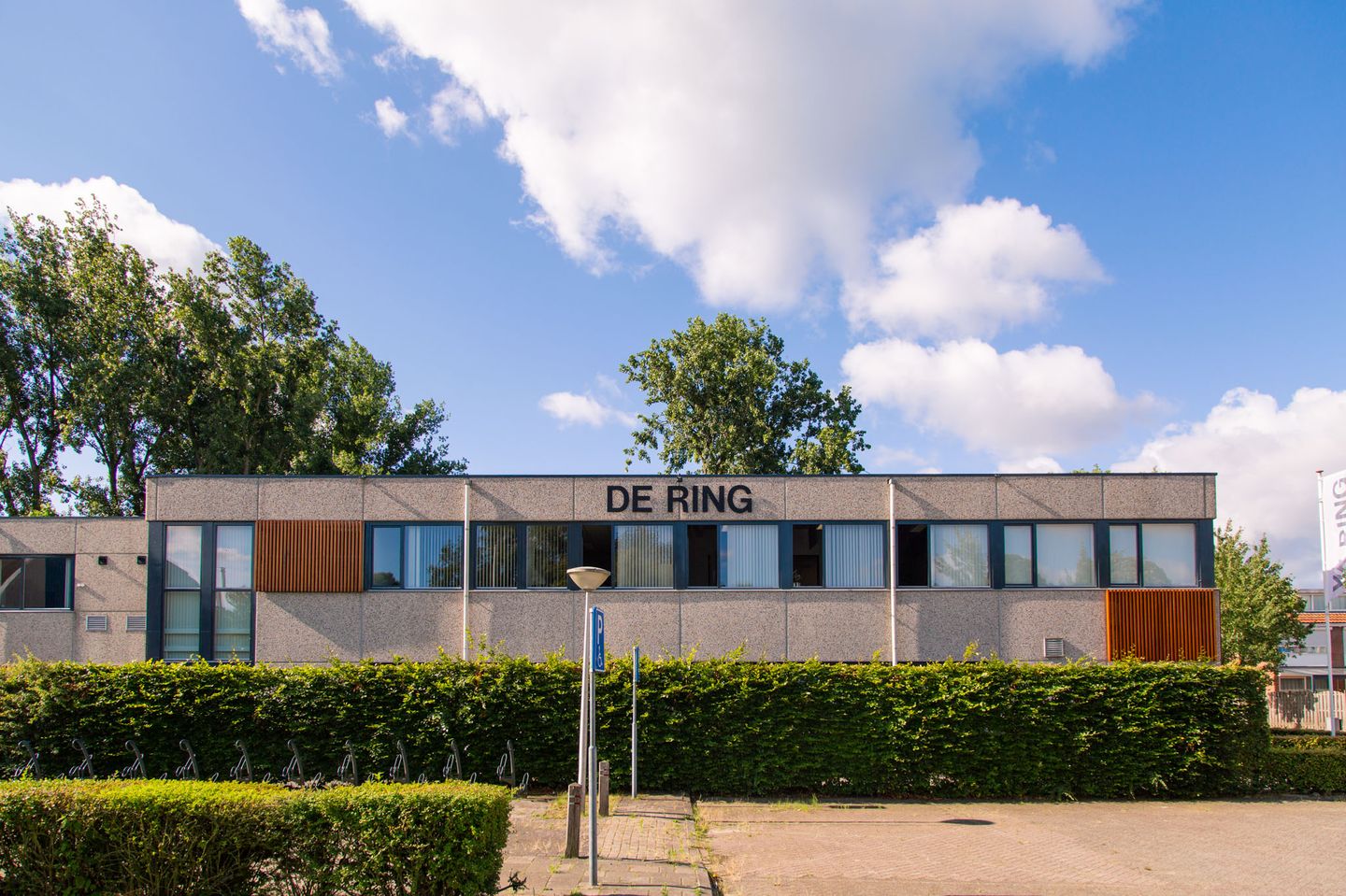 Bekijk foto 2 van Weegschaalstraat 3