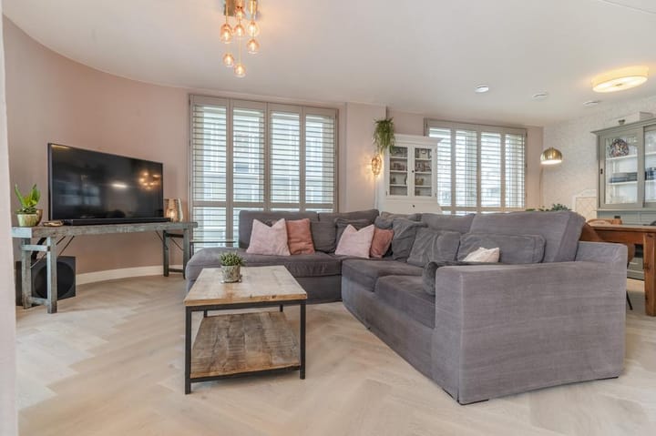 Photo 3 of Céramiquelaan 219