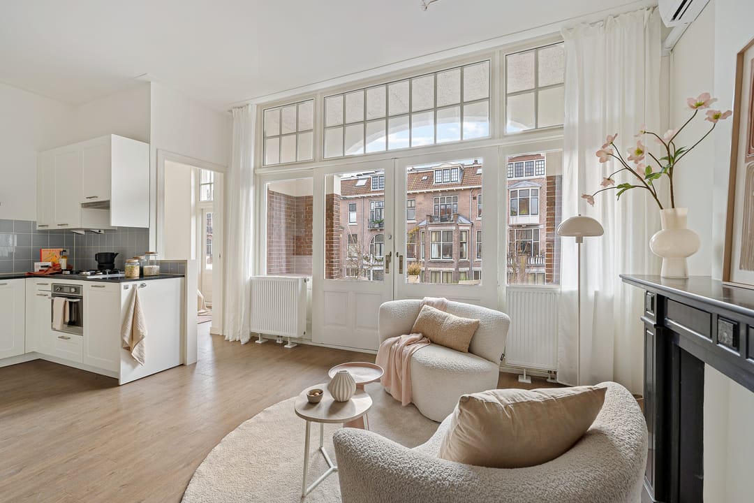 Photo 26 of Burgemeester Reigerstraat 76-C