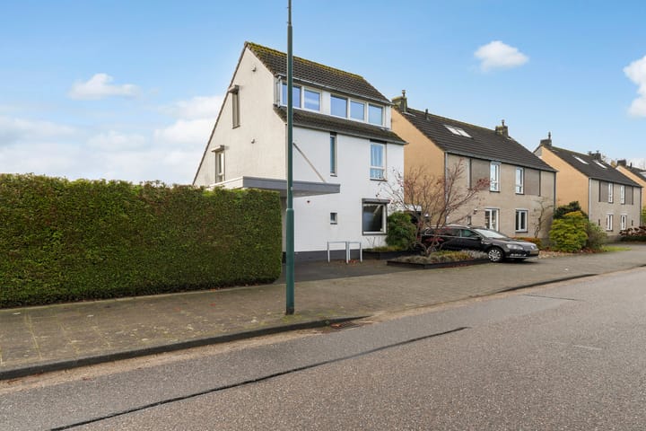 Photo 2 of Munsel 62