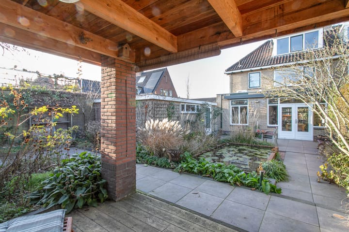 Photo 2 of Woerdlaan 7