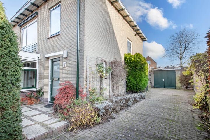 Foto 38 van Woerdlaan 7