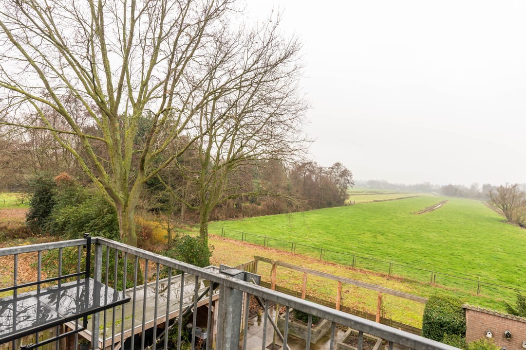 Foto 13 van Versteeglaan 120