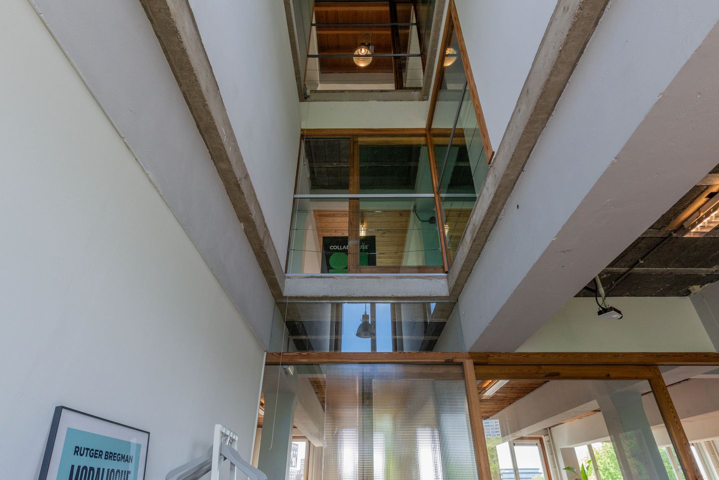 Bekijk foto 4 van Barentszplein 7