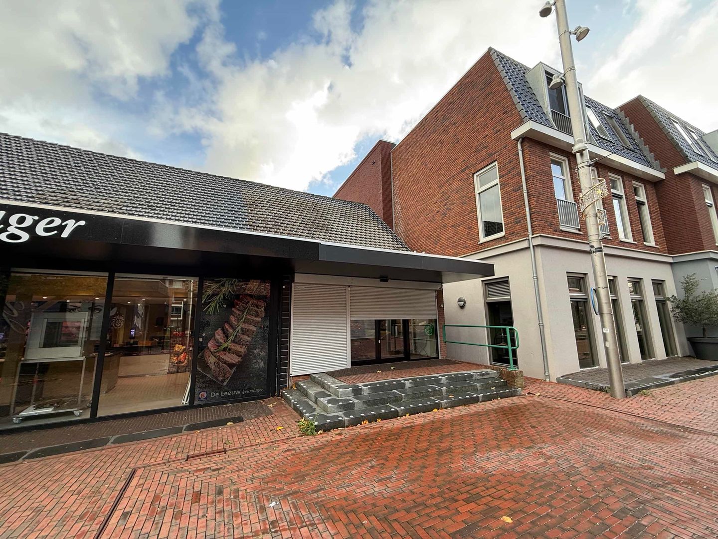 View photo 1 of Middenbaan 66