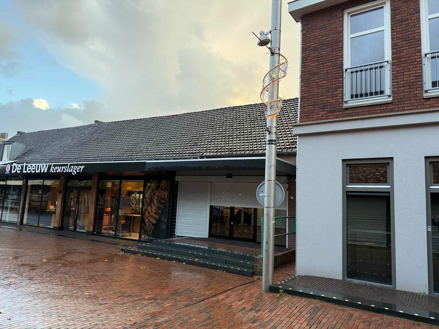 View photo 2 of Middenbaan 66