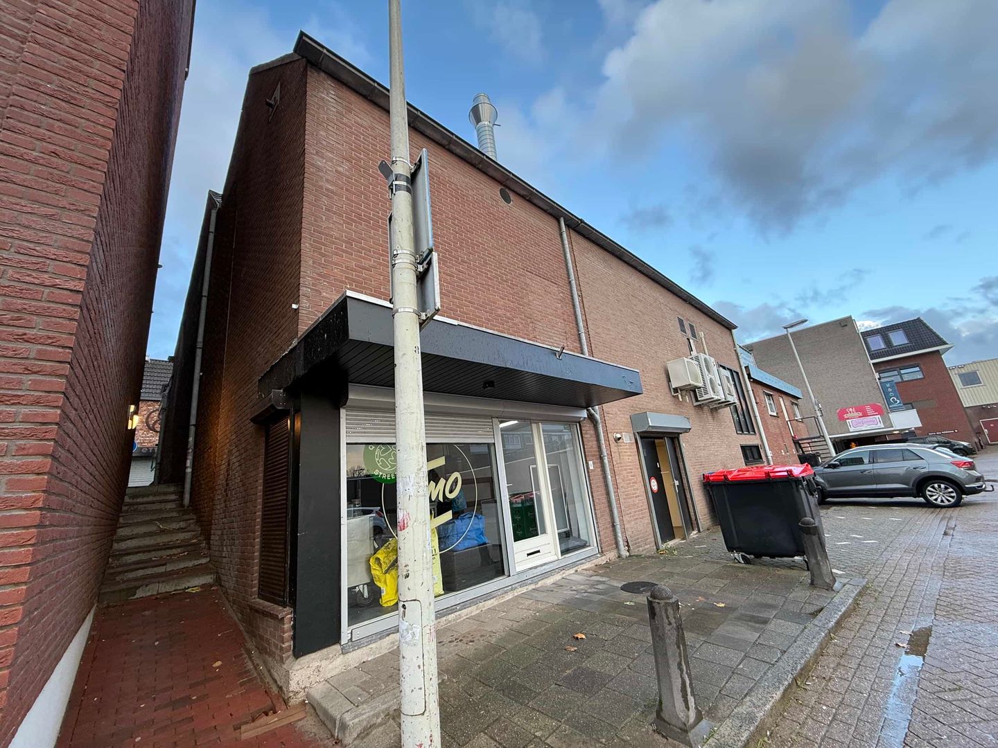 View photo 3 of Middenbaan 66