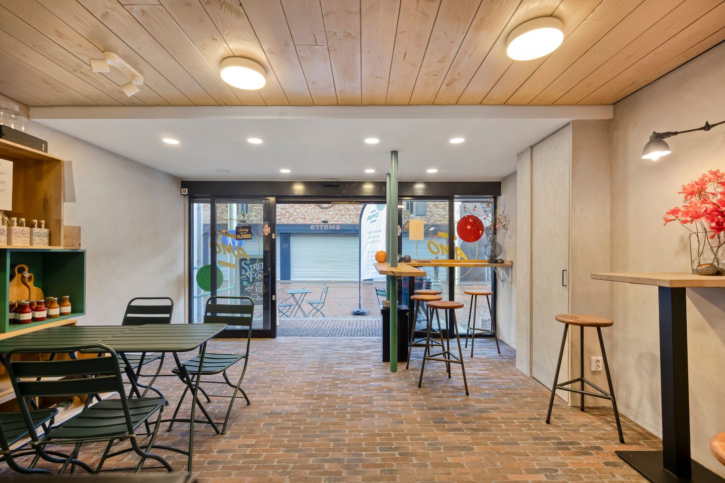 View photo 5 of Middenbaan 66